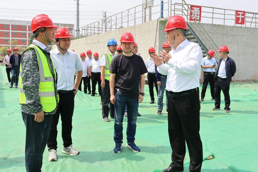 泰州市金東城市建設(shè)投資集團(tuán)黨委書記、董事長陳祥到姜堰項(xiàng)目檢查指導(dǎo)工作.jpg